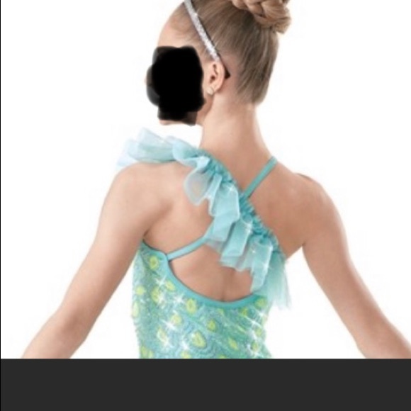 The Lark - Picture 2 of 6